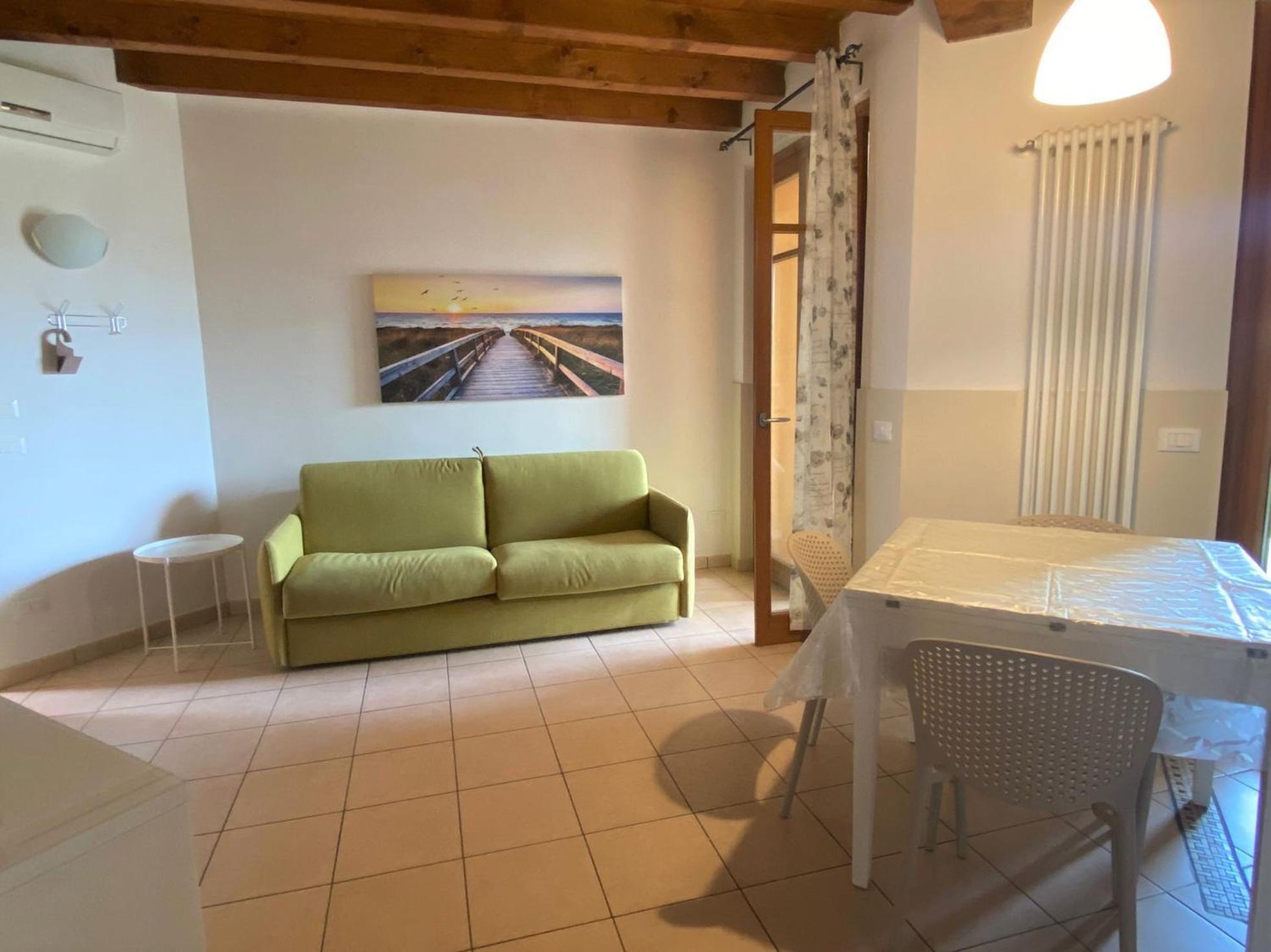 The Flowers - Apartments With Private Garden In Residence With Pool Manerba del Garda Kültér fotó
