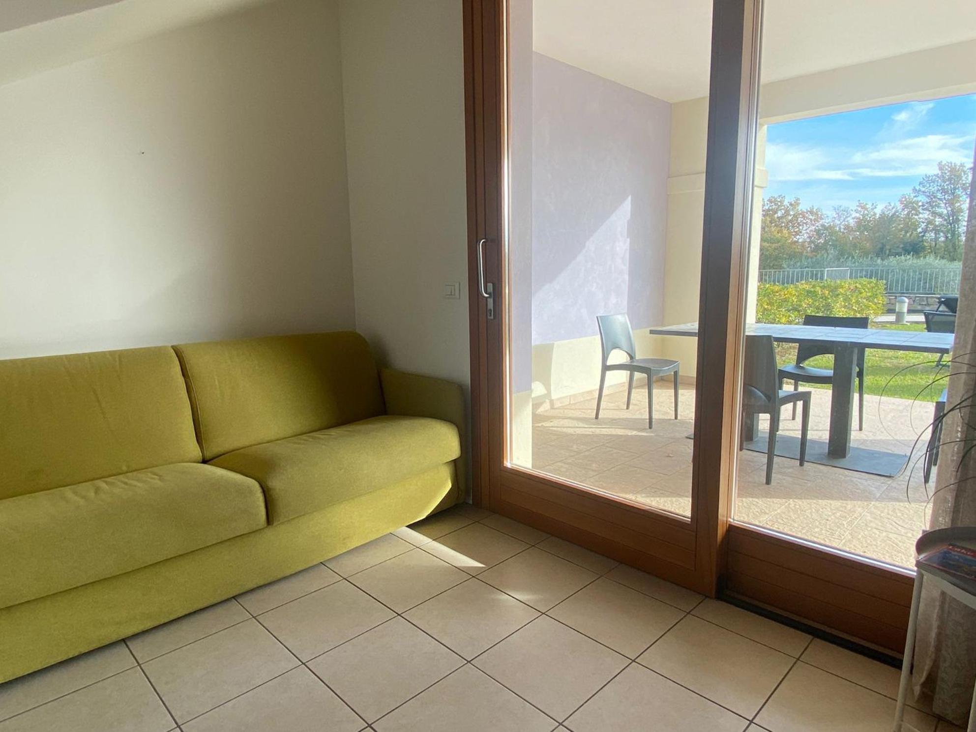 The Flowers - Apartments With Private Garden In Residence With Pool Manerba del Garda Kültér fotó