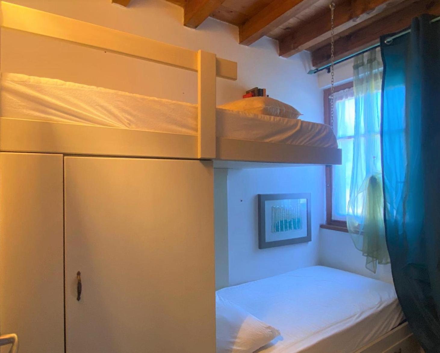 The Flowers - Apartments With Private Garden In Residence With Pool Manerba del Garda Kültér fotó